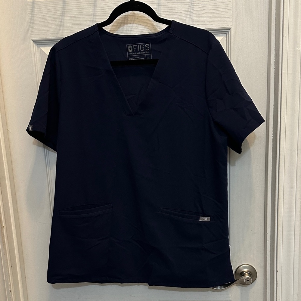 Figs Deep Blue V-Neck Scrub Top size XL